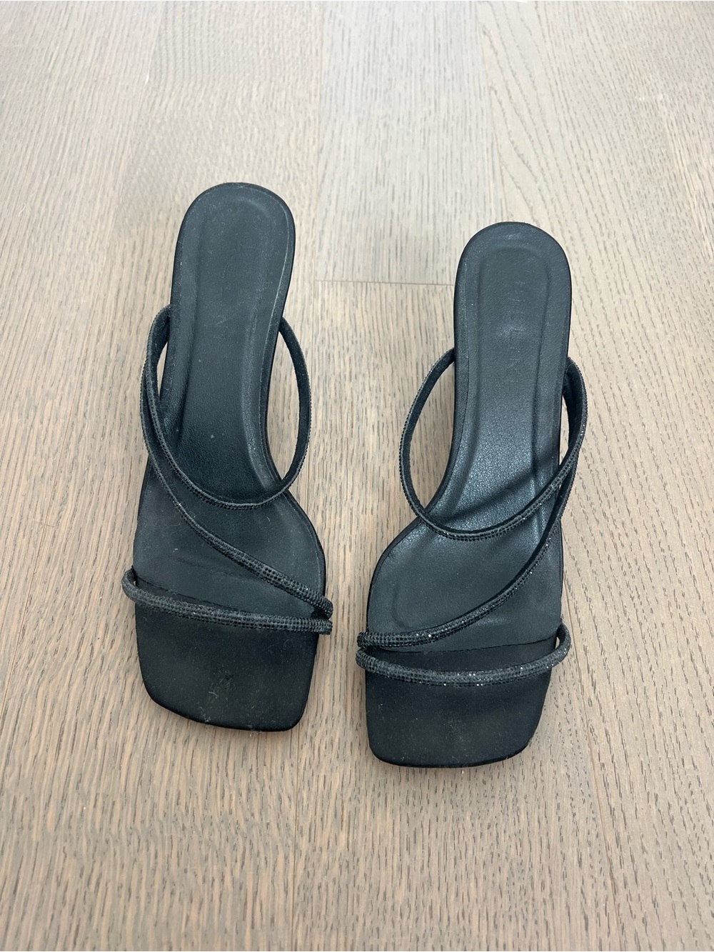 Billini Black Strappy Square-Toe Women's Sandals